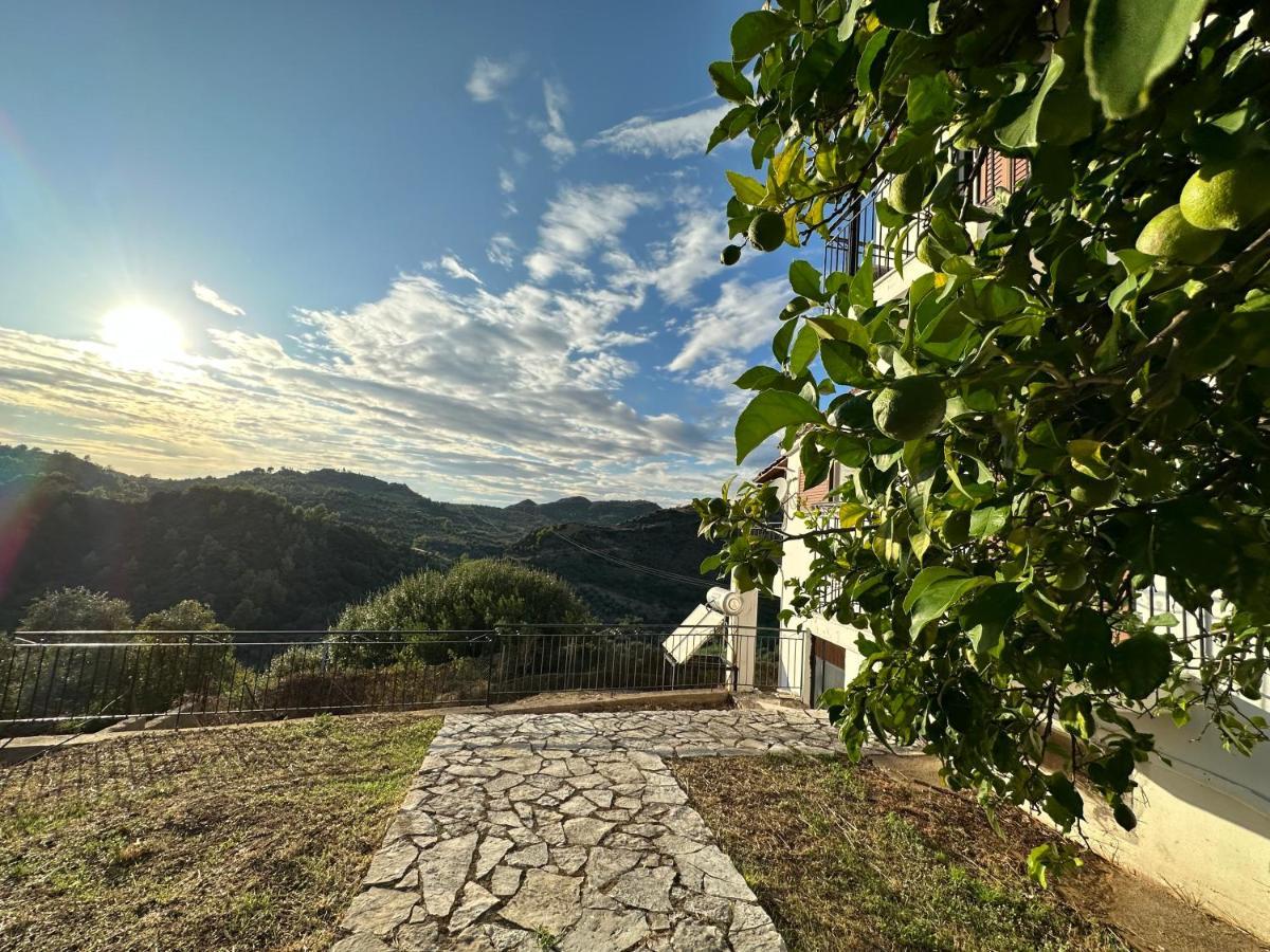 Bacchus Villa Archea Pissa Екстер'єр фото